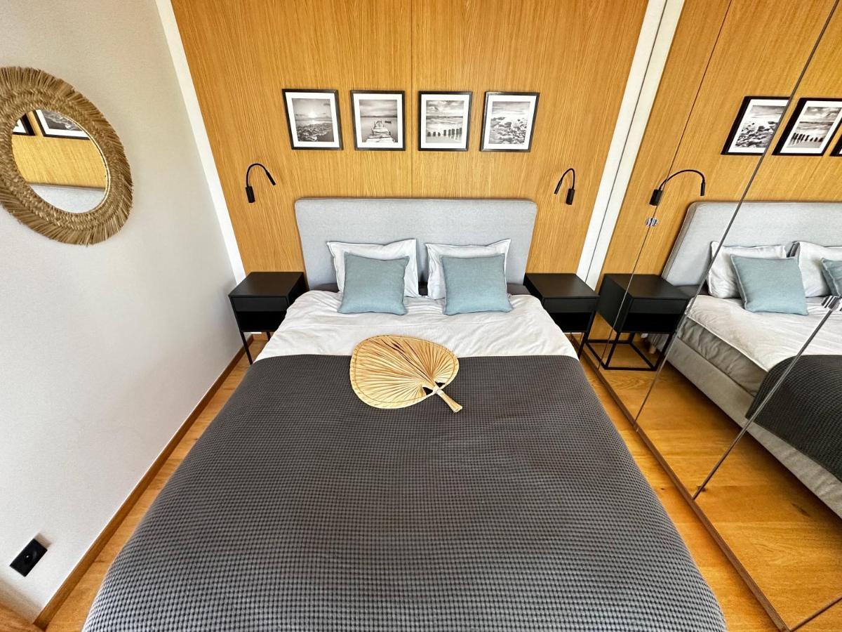 Nero Apartment