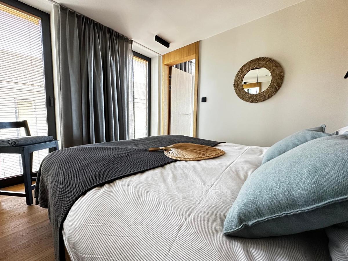 Nero Apartment *